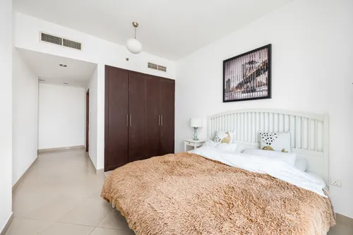 2 Bedrooms Apartment in Icon Tower 1