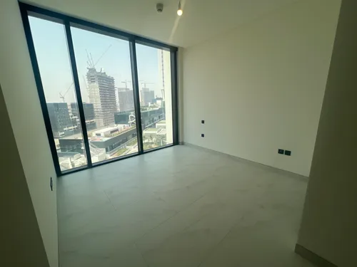 3 Bedrooms Apartment in The Crest Tower A