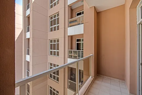2 Bedrooms Apartment in Silicon Avenue