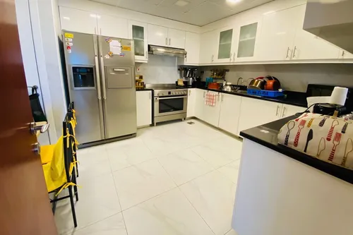 3 Bedrooms Apartment in Murjan 1