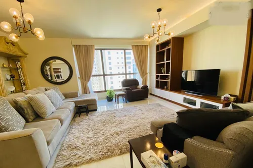 3 Bedrooms Apartment in Murjan 1