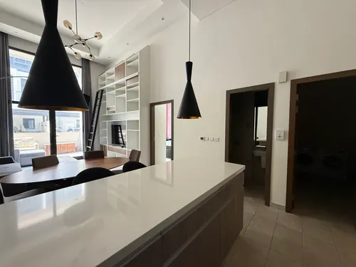 Spacious | Fully Furnished | High Ceilings |