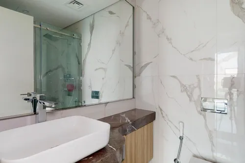 1 Bedroom Apartment in Pinnacle