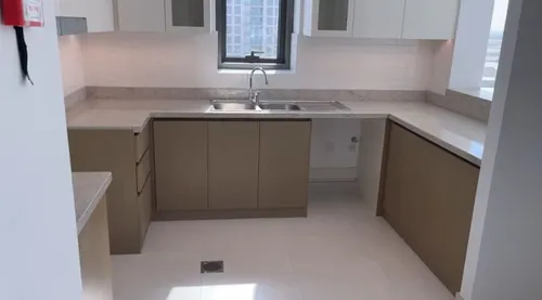 3 Bedrooms Apartment in Creekside 18 B