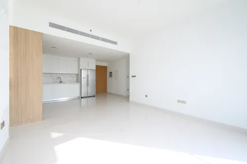 2 Bedrooms Apartment in Beach Vista 2