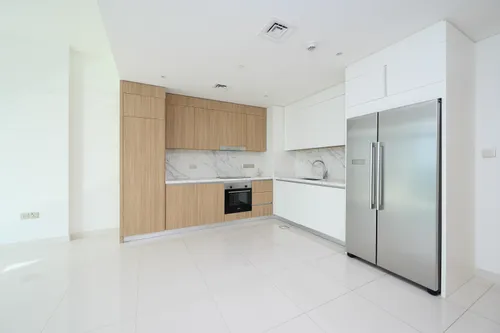 2 Bedrooms Apartment in Beach Vista 2