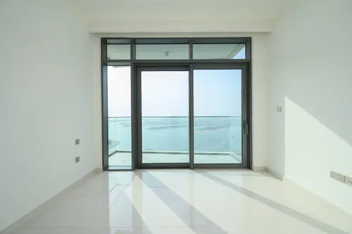 2 Bedrooms Apartment in Beach Vista 2