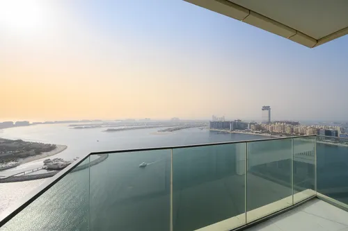 2 Bedrooms Apartment in Beach Vista 2