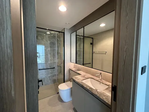 2 Bedrooms Apartment in Golf Gate