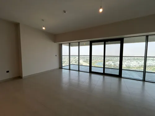 2 Bedrooms Apartment in Golf Gate