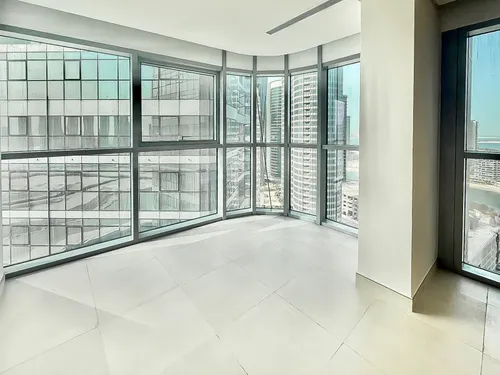 2 Bedrooms Apartment in Radiant Square