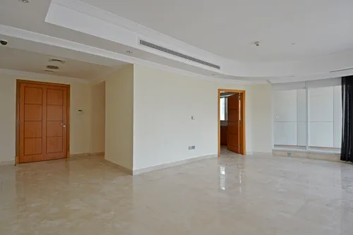 3 Bedrooms Apartment in Trident Waterfront
