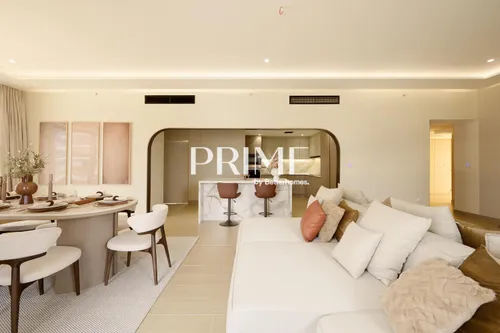 4 Bedrooms Apartment in Sadaf 8