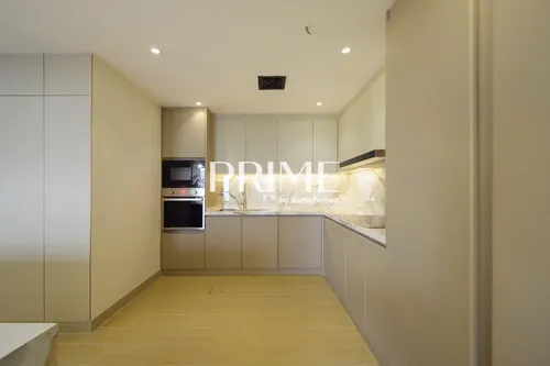 4 Bedrooms Apartment in Sadaf 8