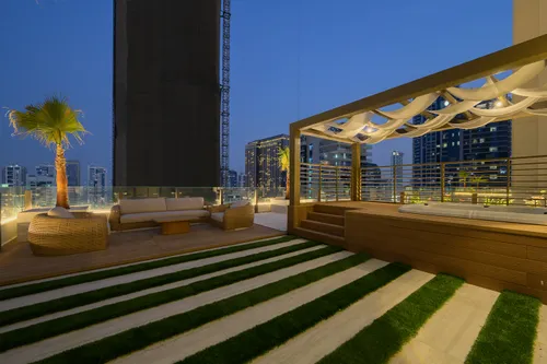 4 Bedrooms Apartment in Sadaf 8
