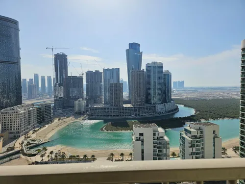 Multiple Payments | Sea View | Vacant Soon