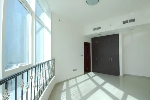2 Bedrooms Apartment in Hydra Avenue Towers