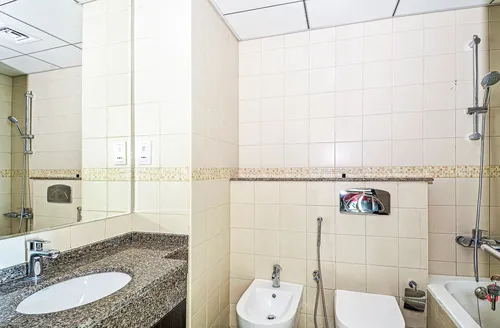 1 Bedroom Apartment in Bay Central East