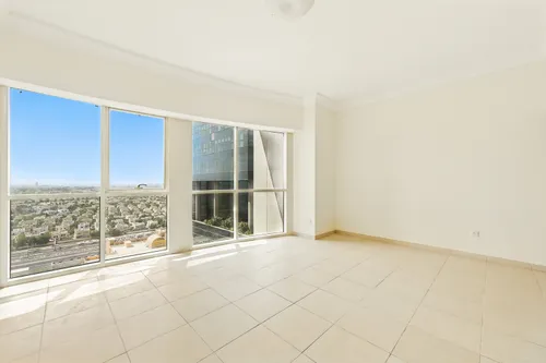Spacious Layout | Mid Floor | Vacant