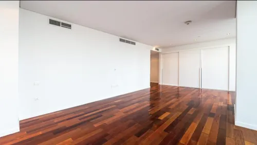 3 Bedrooms Apartment in Maze Tower