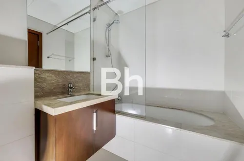 2 Bedrooms Apartment in Mulberry 2