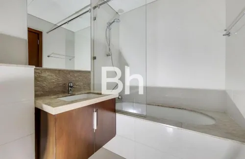 2 Bedrooms Apartment in Mulberry 2