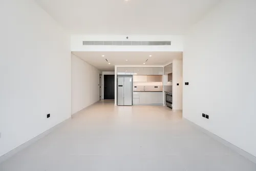 3 Bedrooms Apartment in Marina Vista Tower 2
