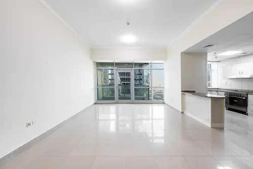 2 Bedrooms Apartment in Lake City Tower