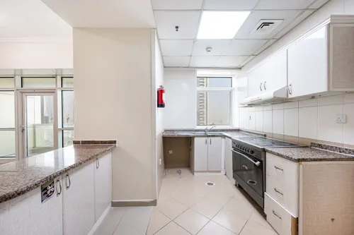 2 Bedrooms Apartment in Lake City Tower