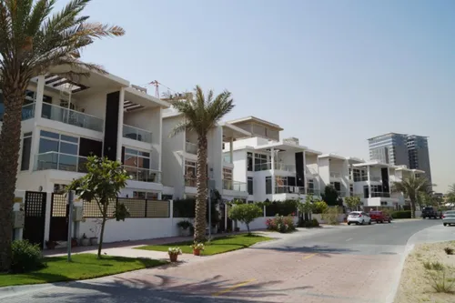 Motivated sell | Vacant on transfer|Next to the mall