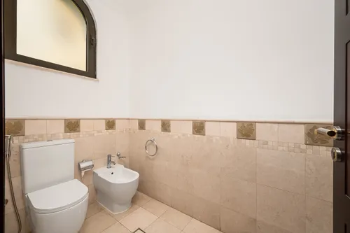 4 Bedrooms Apartment in Garden Homes Frond O