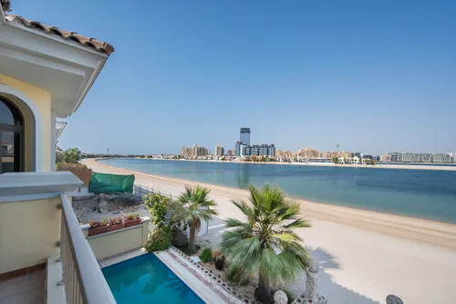 4 Bedrooms Apartment in Garden Homes Frond O