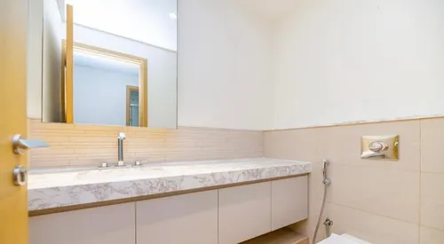 3 Bedrooms Apartment in Acacia C