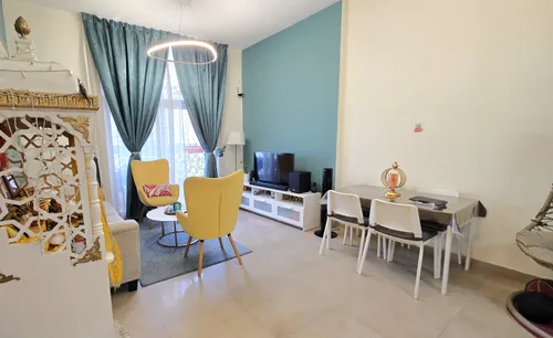 2 Bedrooms Apartment in Azizi Star