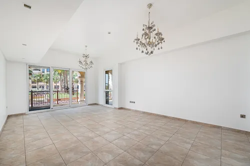 2 Bedrooms Apartment in Marina Residence 1