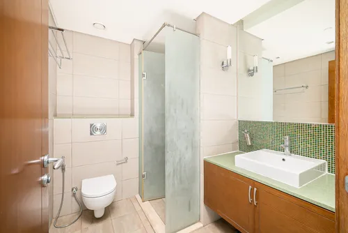 2 Bedrooms Apartment in Marina Residence 1