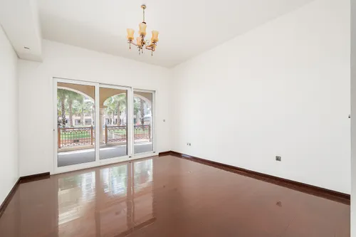 2 Bedrooms Apartment in Marina Residence 1