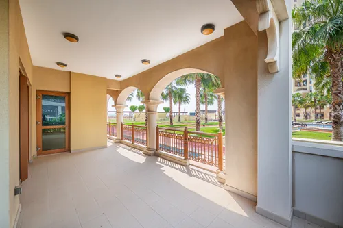 2 Bedrooms Apartment in Marina Residence 1