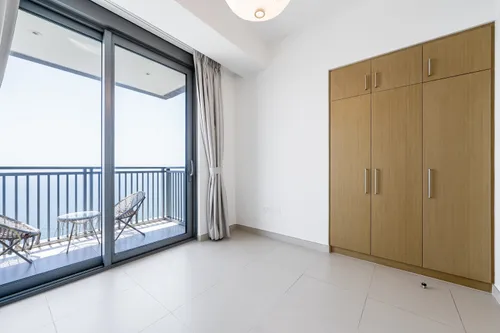 3 Bedrooms Apartment in 5242 Tower 2