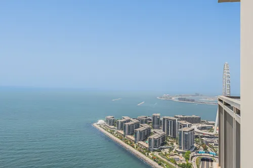 3 Bedrooms Apartment in 5242 Tower 2