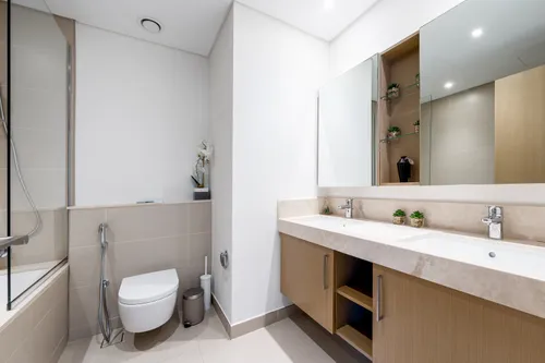 3 Bedrooms Apartment in 5242 Tower 2