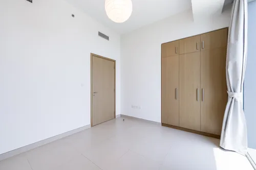 3 Bedrooms Apartment in 5242 Tower 2