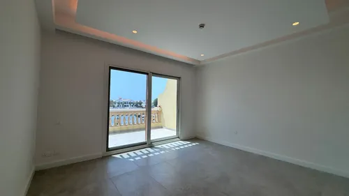 3 Bedrooms Apartment in Marina Residences 3