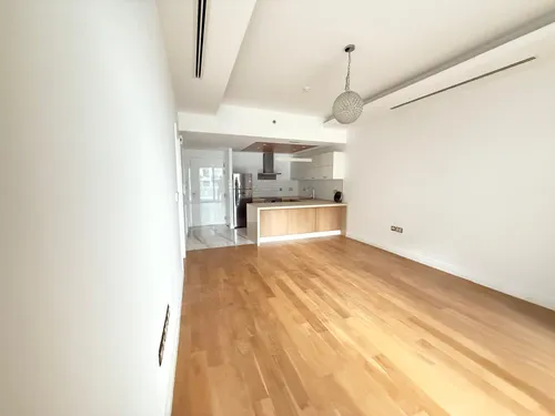Fully upgraded | Low floor | Vacant | Pool views