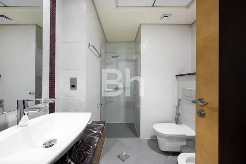 Spacious Layout | Marina view | Vacant now