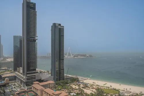 Exquisite Living | Beachfront | Fully Furnished