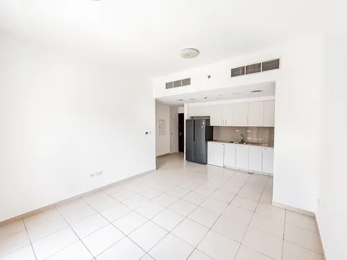 2 Bedrooms Apartment in Zahra Breeze Apartments 4A
