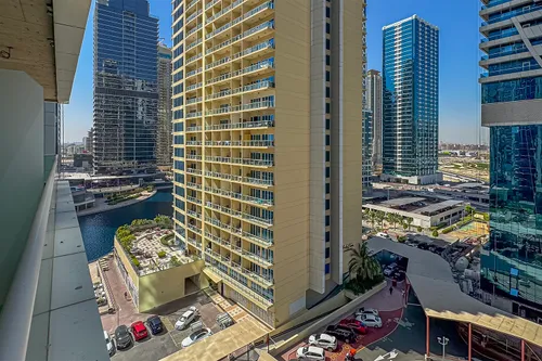  Apartment in Wind Tower 1