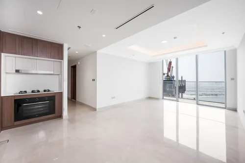 3 Bedrooms Apartment in Palace Beach Residence