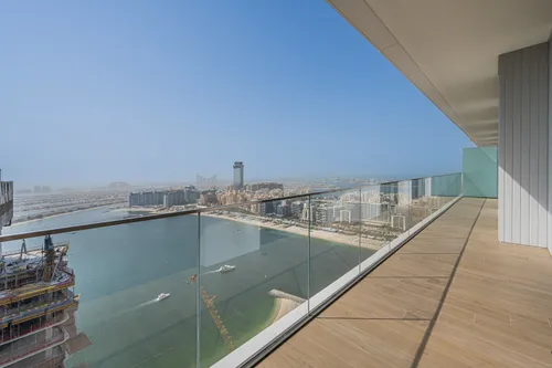 3 Bedrooms Apartment in Palace Beach Residence